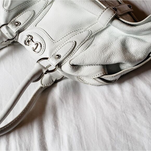 MK Puffer Handbag - Picture 4 of 10